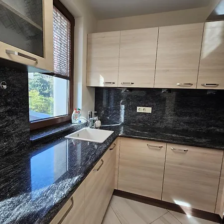 Seaview 2 Bedroom With Swimming Pool & Pkg דירה וארנה