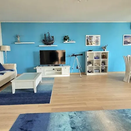 Seaview 2 Bedroom With Swimming Pool & Pkg וארנה