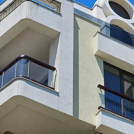 Seaview 2 Bedroom With Swimming Pool & Pkg Apartament Warna