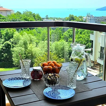 Seaview 2 Bedroom With Swimming Pool & Pkg